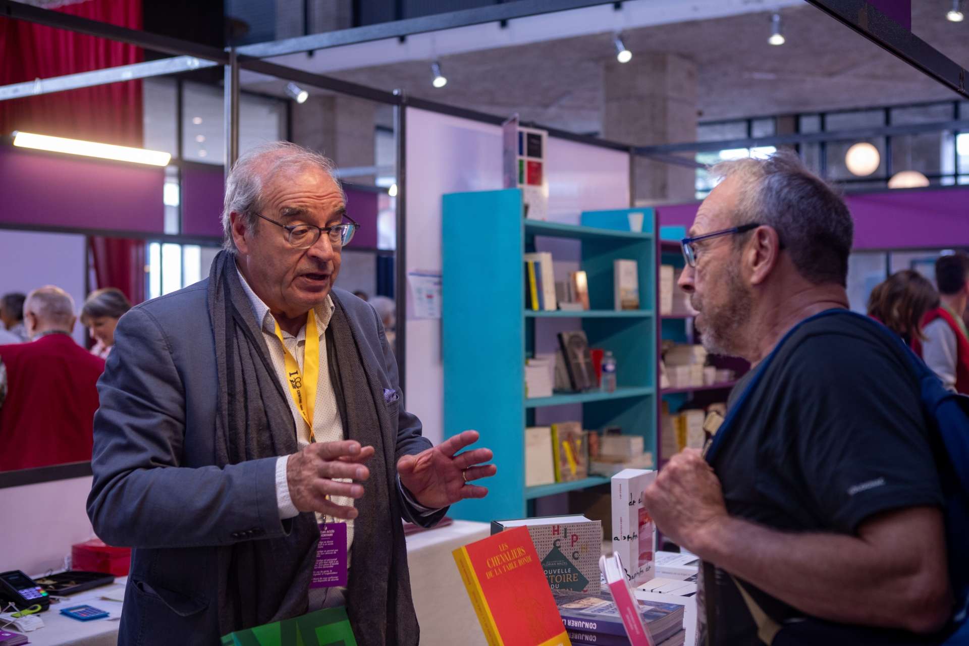 Pascal Picq au salon du livre 2024 (c) Amélie Debray