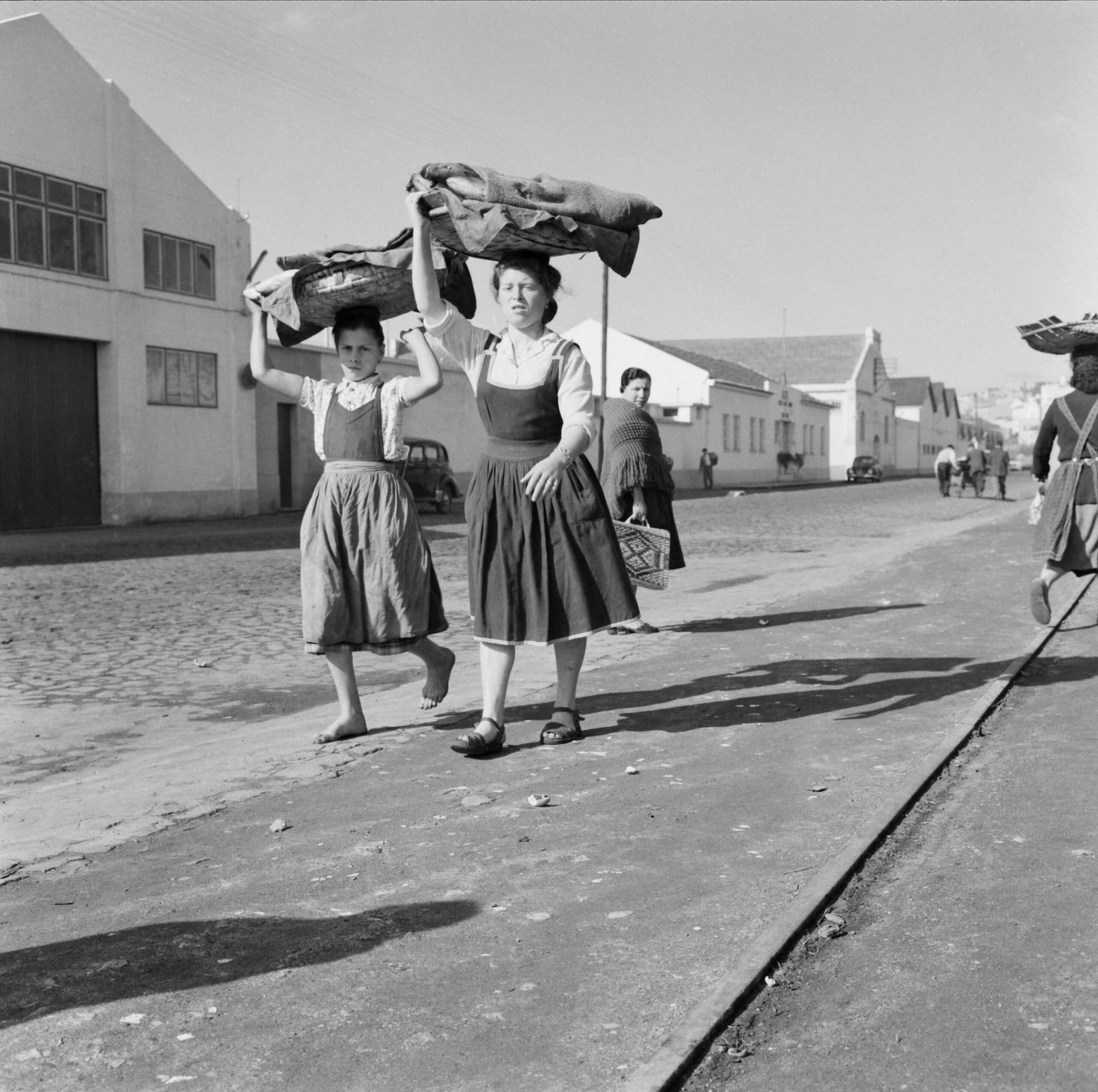 Femmes dans le port de Lisbonne
