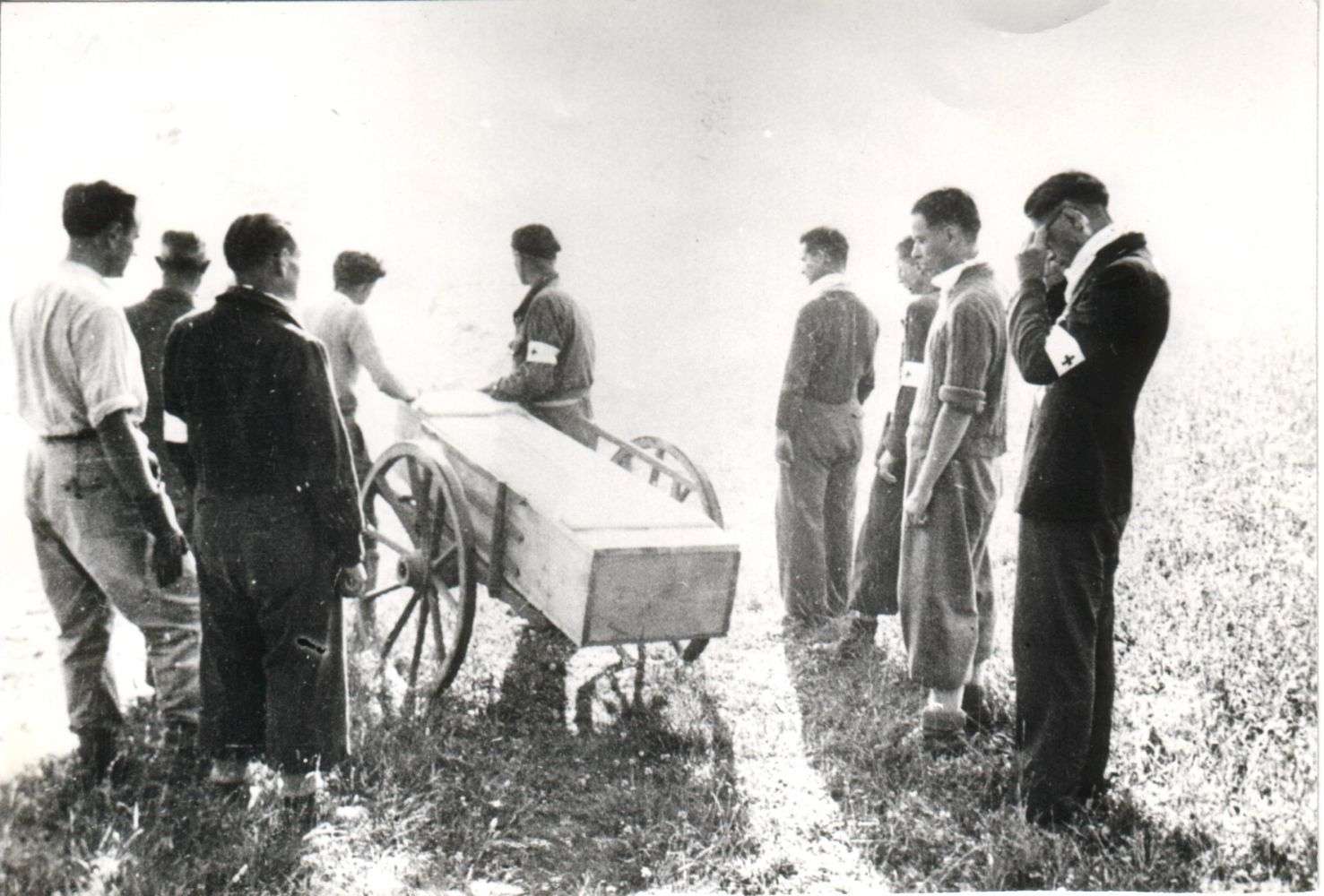 Enterrement du capitaine Pierre Hardy, maquisard du Vercors tué à Vassieurs le 21 juillet 1944